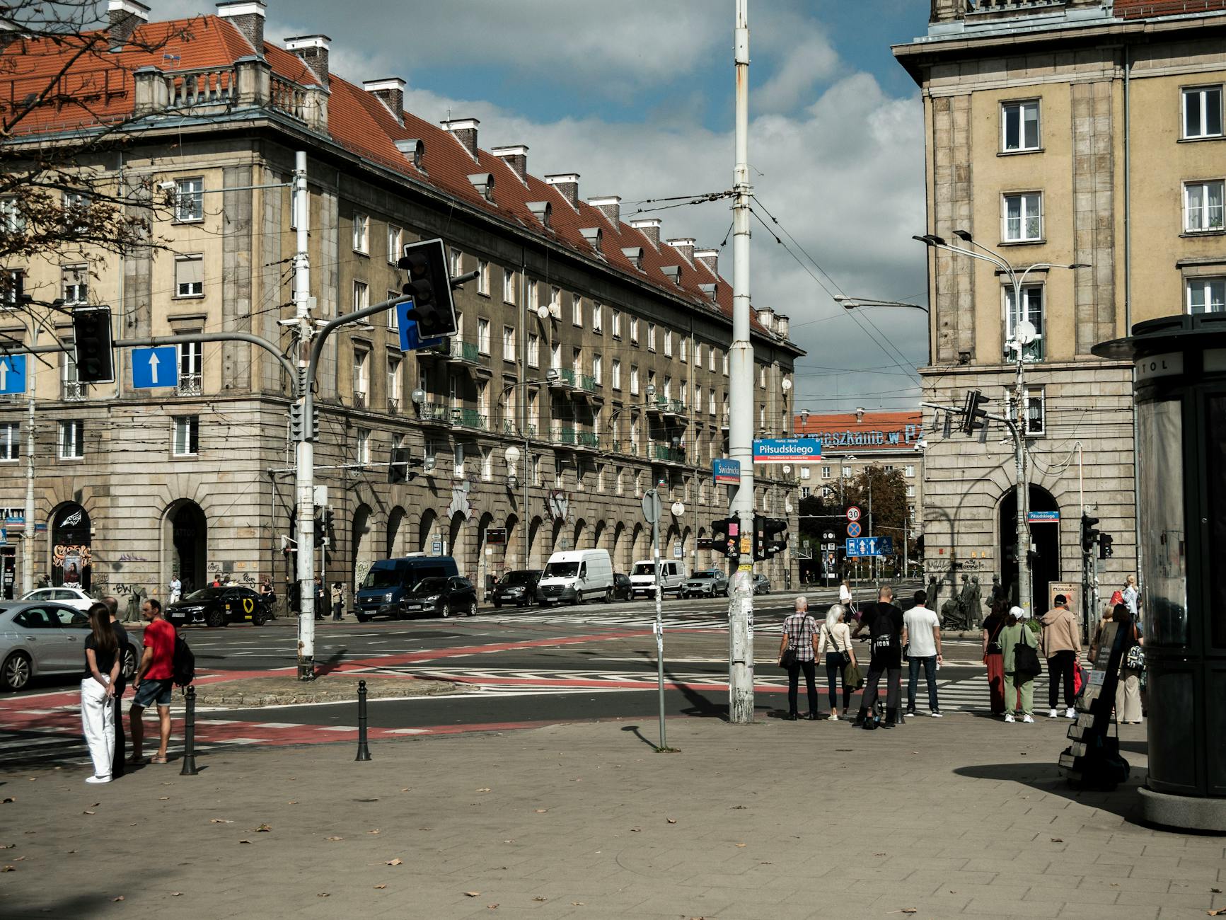 W 1834 r., około 150 km od Ankary, zostały odnalezione ruiny wielkiego starożytnego miasta. Nie potrafiono przypisać niezwykł...