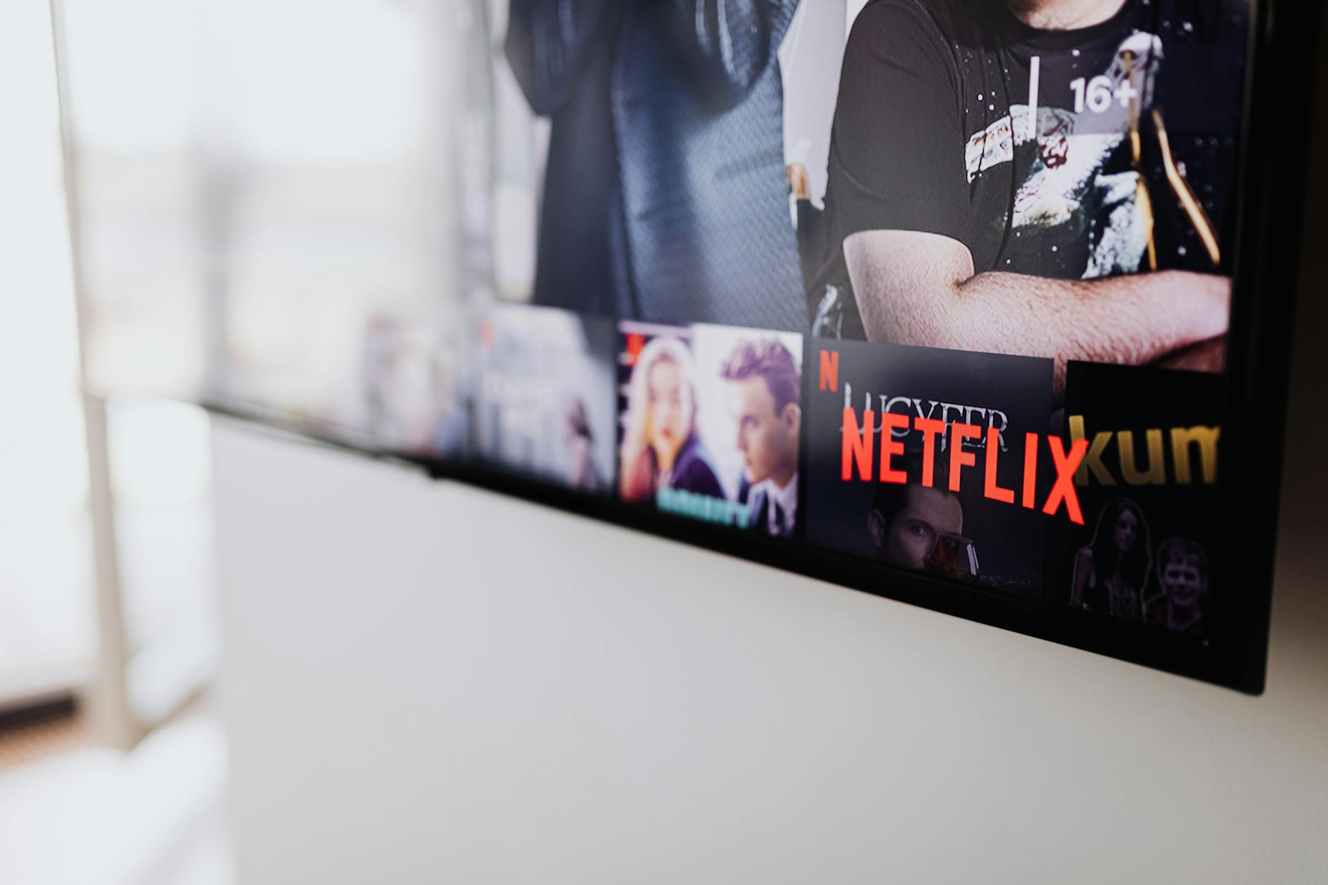Jesienią w serwisie streamingowym Netflix obejrzymy jeden z najlepszych filmów w reżyserii Roberta Eggersa. Chodzi o &...