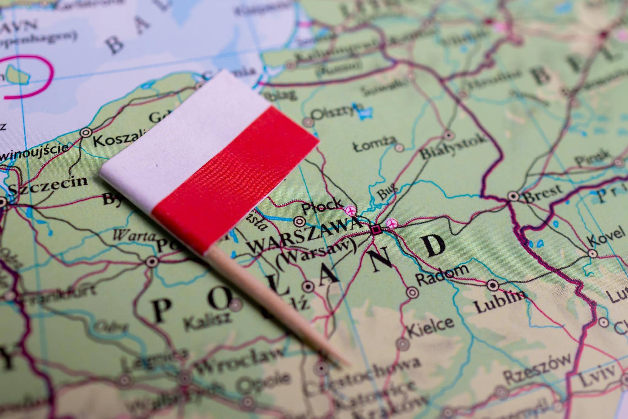 Historyk tłumaczy, dlaczego Polska jako jedyny kraj w Europie odbudowała swoją stolicę po wojnie dokładnie w historycznym kształcie i co mówi to o narodowym charakterze Polaków