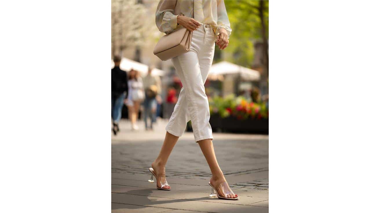 Te buty robią całą stylizację na wiosnę. Jeden trend rządzi