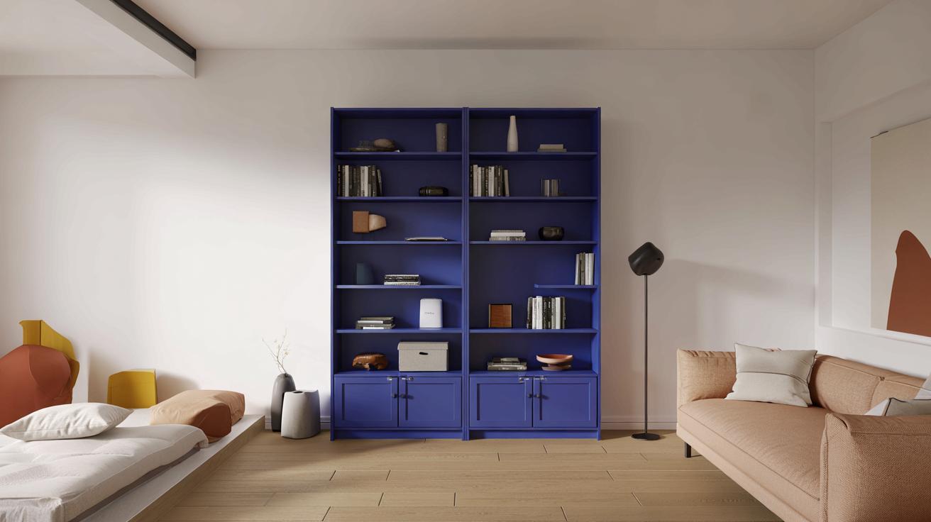 IKEA odświeża kultową półkę BILLY. Nowy kobaltowy kolor robi różnicę
